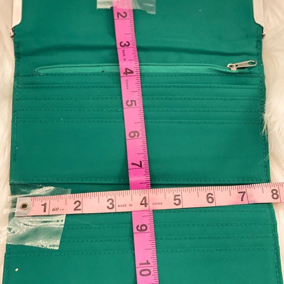 Clutch Wallet (Green) - Picture 5 of 5